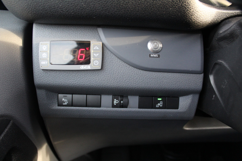 Citroen Jumpy XL 2.0 BlueHDI 180PK E6 Automaat M Club L3 -- professionele honden inrichting -- 21