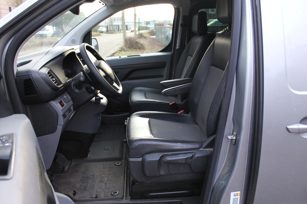 Citroen Jumpy XL 2.0 BlueHDI 180PK E6 Automaat M Club L3 Export price â¬12.500,- // Dog transport 11