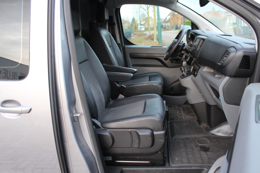 Citroen Jumpy XL 2.0 BlueHDI 180PK E6 Automaat M Club L3 Export price â¬12.500,- // Dog transport 12