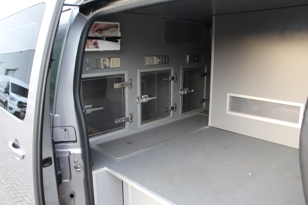 Citroen Jumpy XL 2.0 BlueHDI 180PK E6 Automaat M Club L3 Export price â¬12.500,- // Dog transport 19