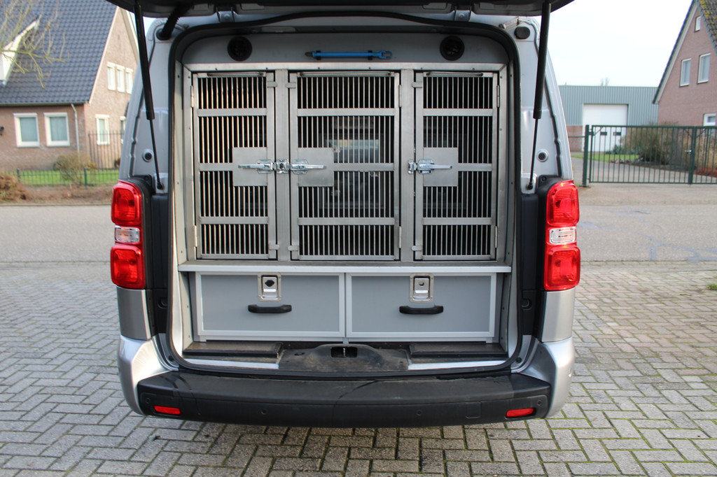 Citroen Jumpy XL 2.0 BlueHDI 180PK E6 Automaat M Club L3 Export price €9.900,- // Dog transport 12