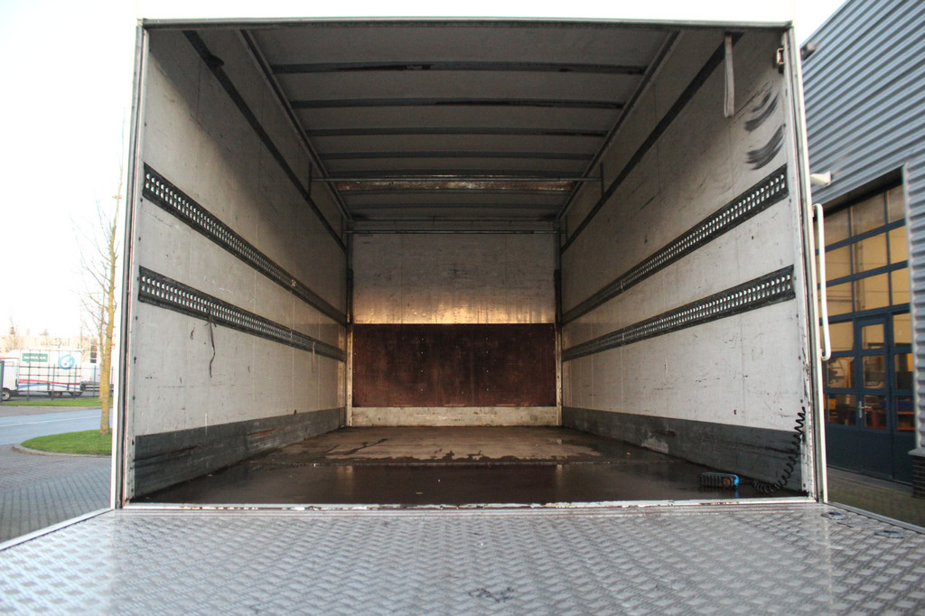 DAF AE45LF 150pk | Geen APK | Laadklep | Lease 92,- p/m 10