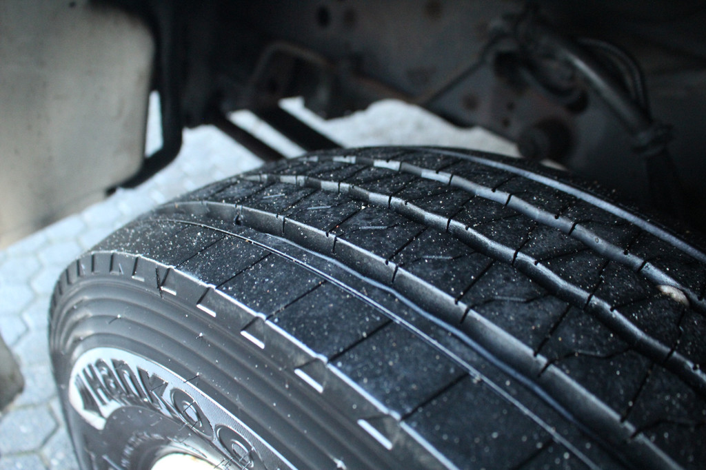 DAF AE45LF 150pk | Geen APK | Laadklep | Lease 92,- p/m 15