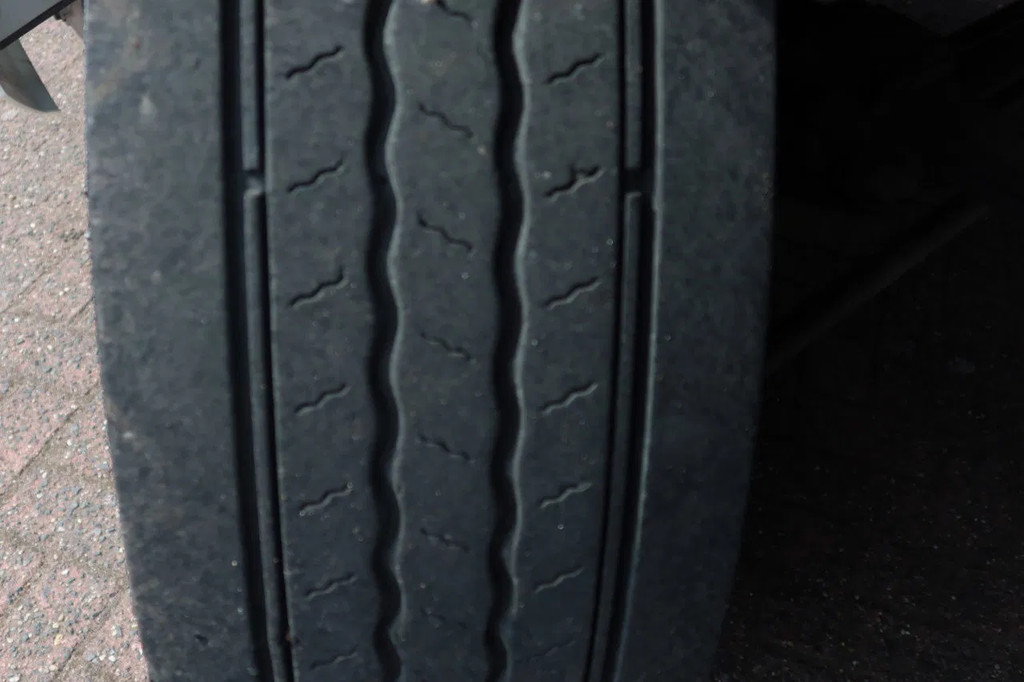 DAF CF 290 Bak+Klep Dhollandia 2.000 kg 13