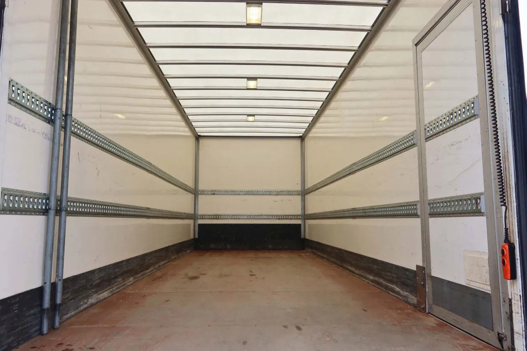 DAF CF 290 Bakwagen+Klep Dhollandia 1500 kg 8