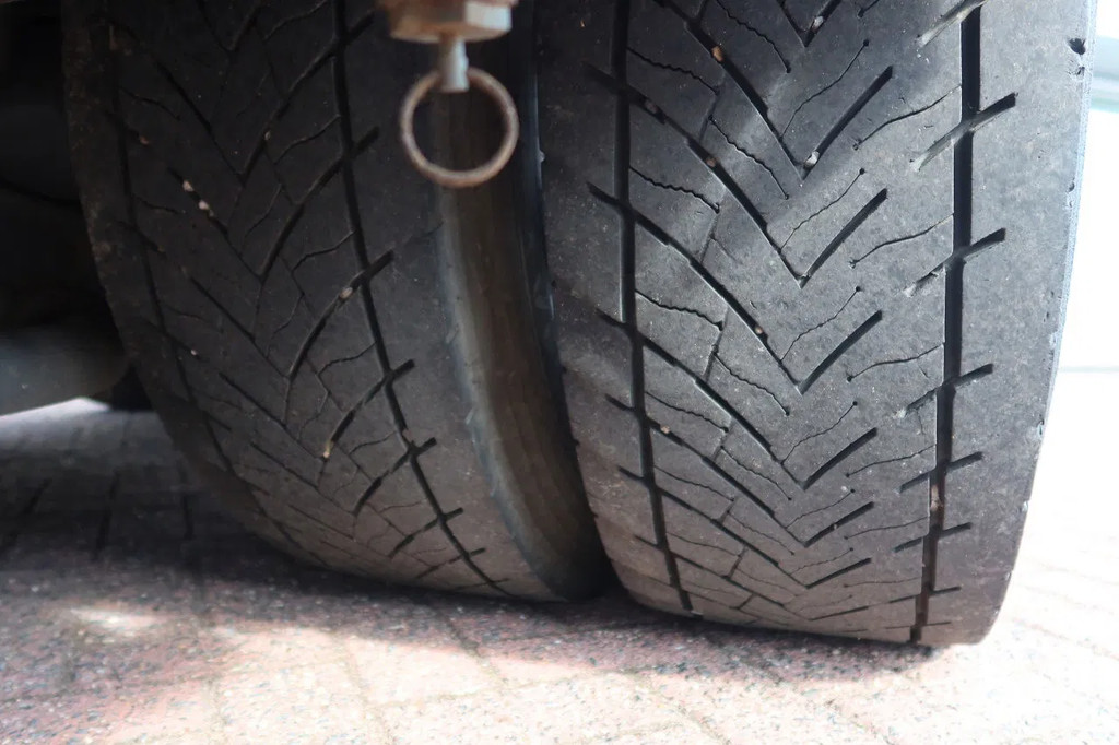 DAF CF 290 CF 290 FAN Stuuras 6x2 16