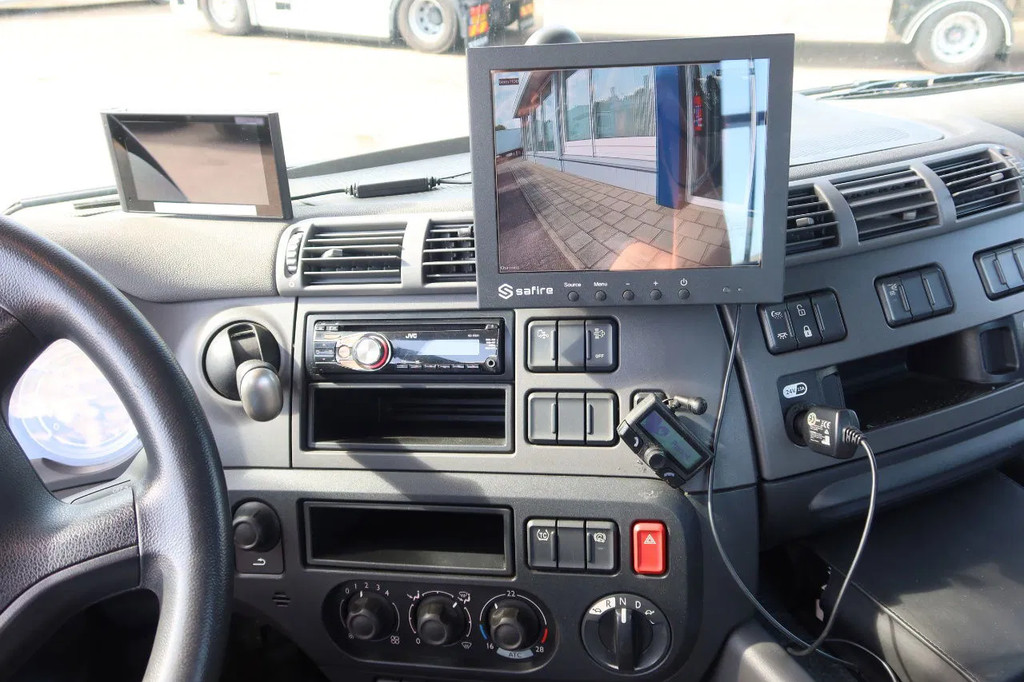 DAF CF 290 CF 290 FAN Stuuras 6x2 9