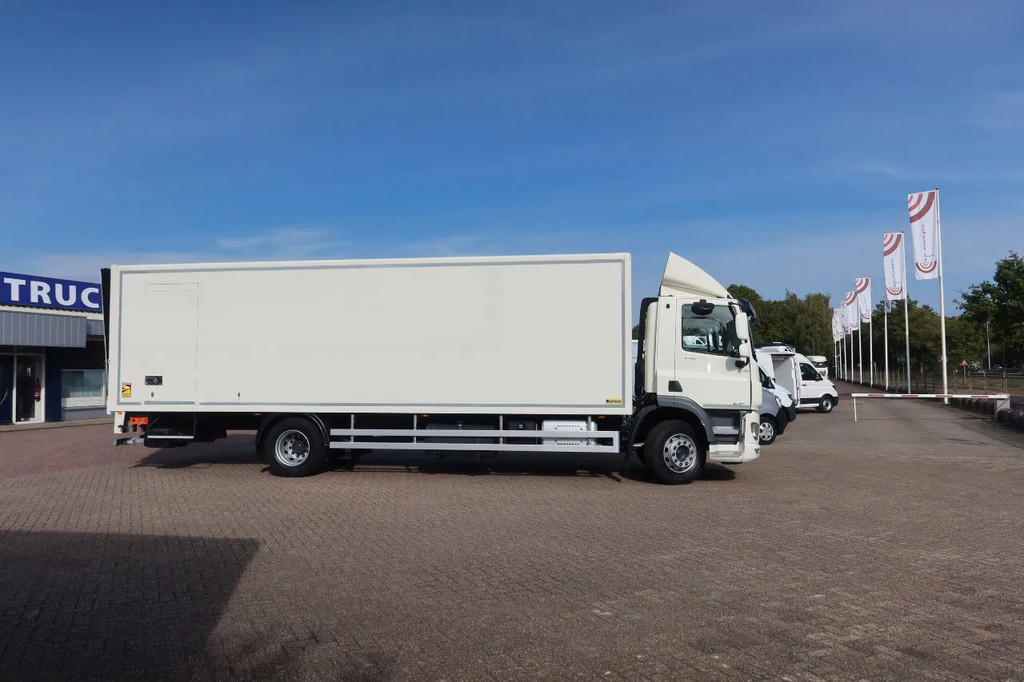 DAF CF 290 FA Bak + klep Dhollandia 2000 KG 10