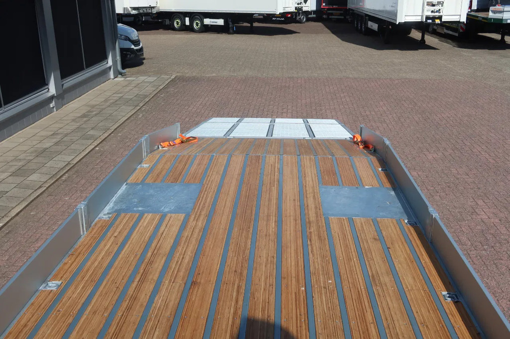 DAF CF 290 FA Machine transporter/ Oprijvrachtwagen 11