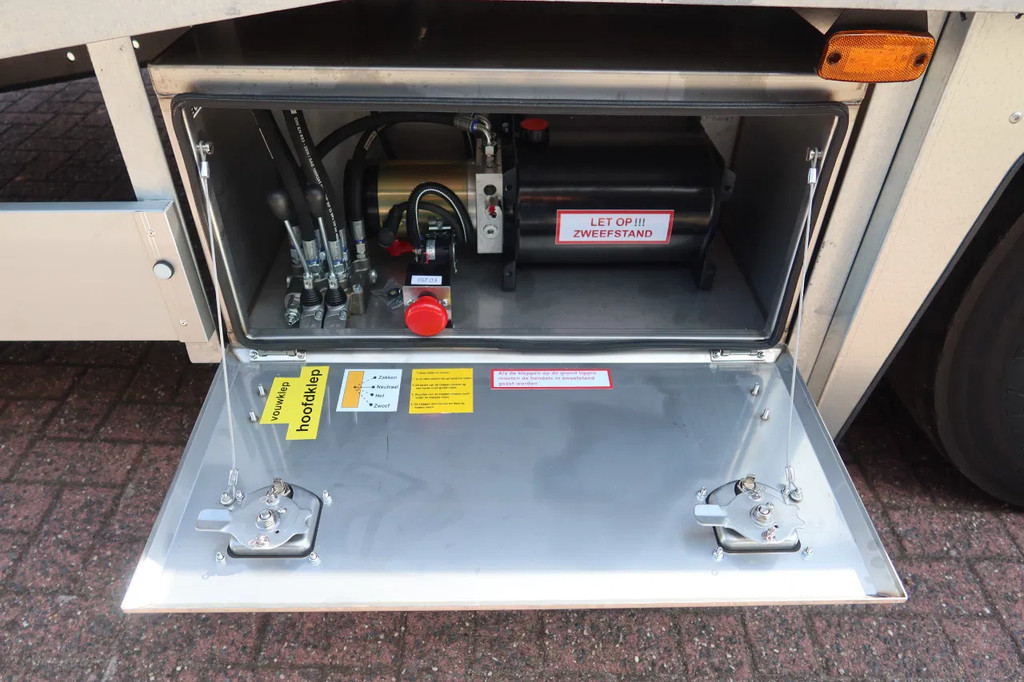 DAF CF 290 FA Machine transporter/ Oprijvrachtwagen 12