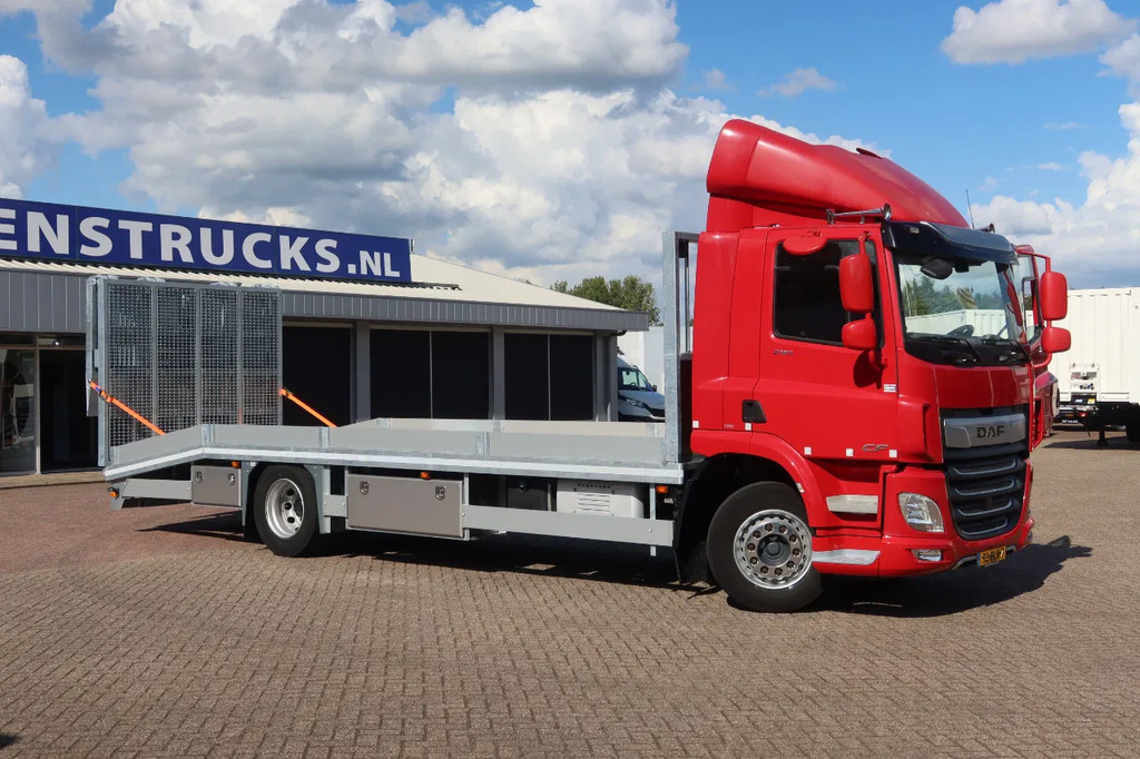 DAF CF 290 FA Machine transporter/ Oprijvrachtwagen 13