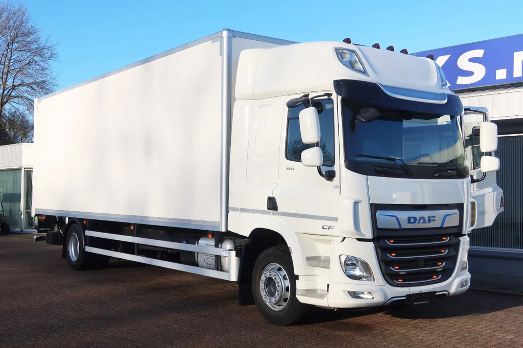 DAF CF 320 Bak+Klep Dhollandia 2.000 kg 2