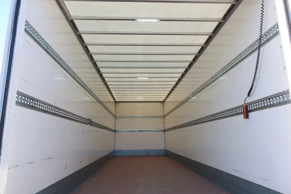DAF CF 320 Bak+Klep Dhollandia 2.000 kg 4