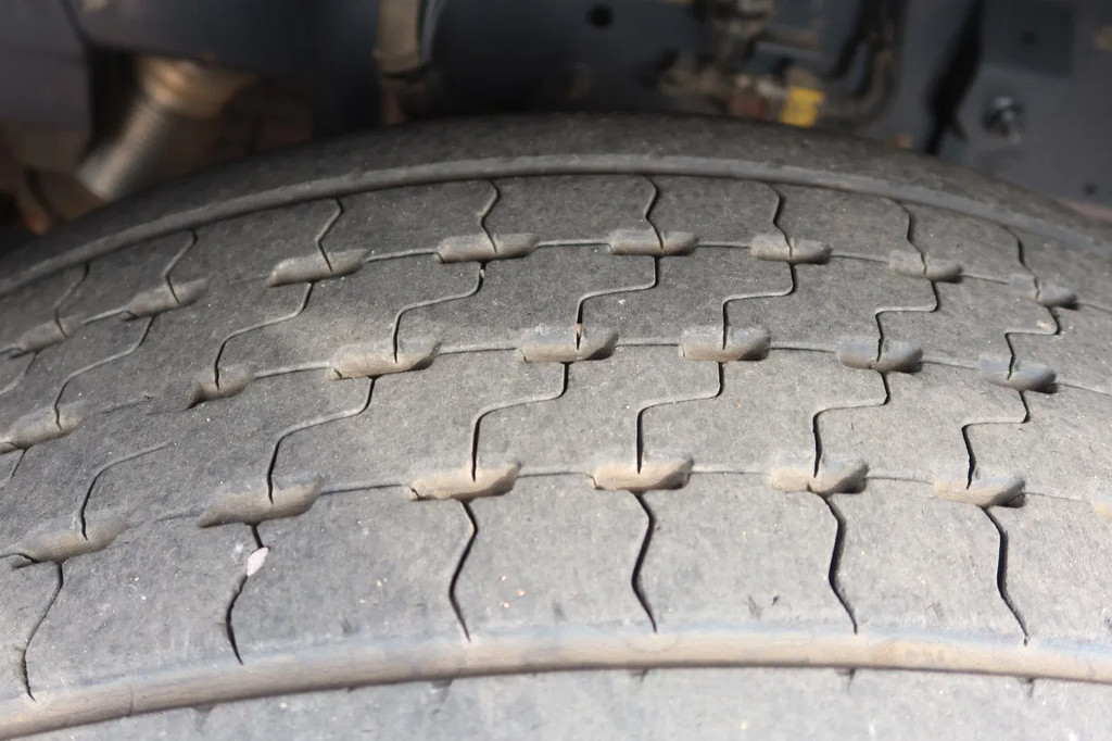 DAF CF 370 KoelVries+Klep FRC 04-2027 Dhollandia 1500 kg 19