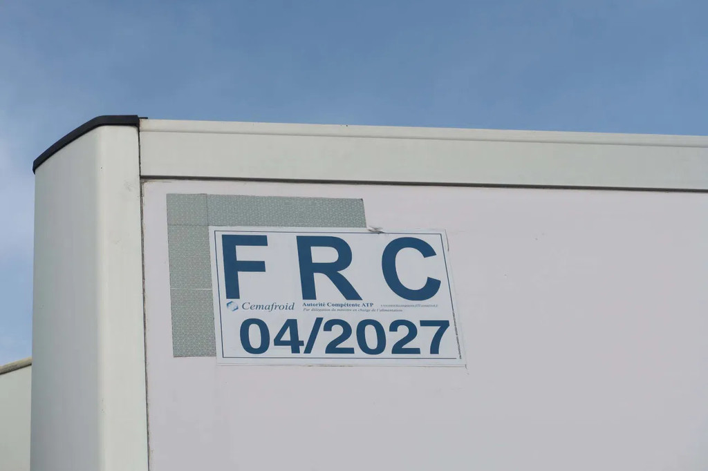 DAF CF 370 KoelVries+Klep FRC 04-2027 Dhollandia 1500 kg 21