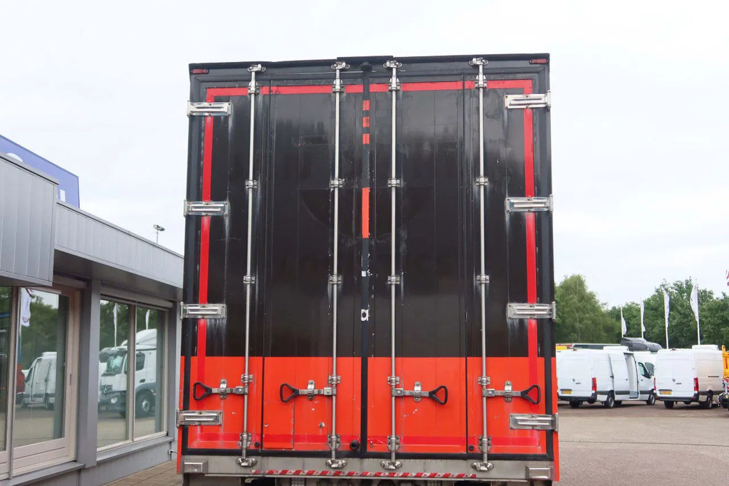 DAF CF 410 Bakwagen + Onderschuif klep 12