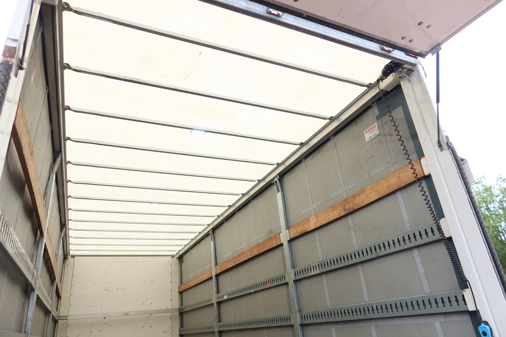 DAF CF 410 Schuifzeil + Dhollandia klep 2500 kg 13
