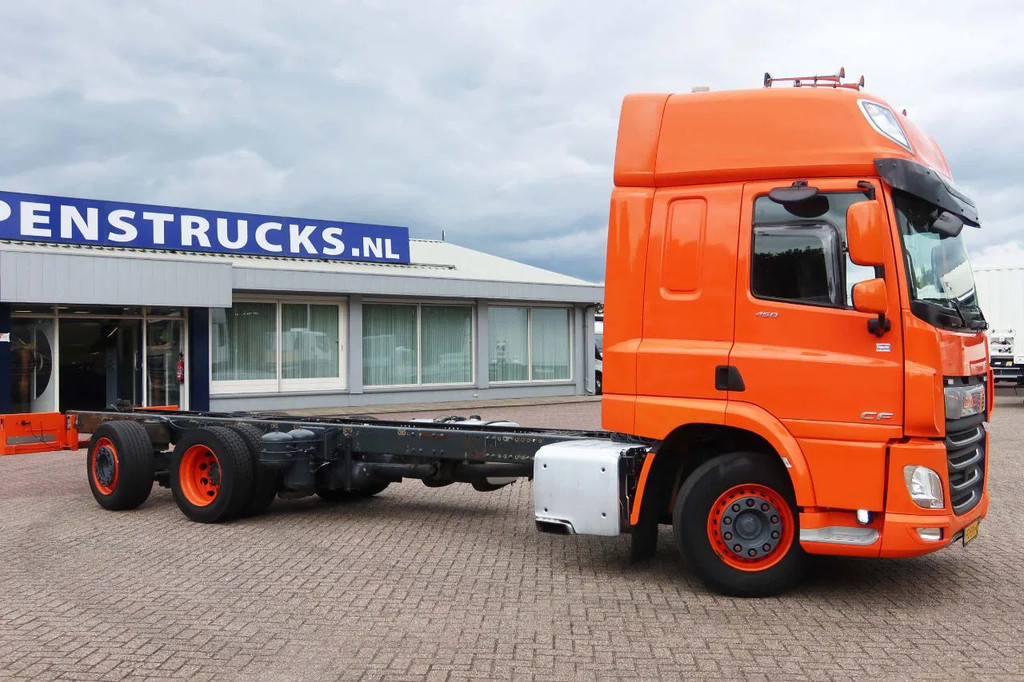 DAF CF 450 Chassis Cabine Slaap Cabine 2x Bed 10