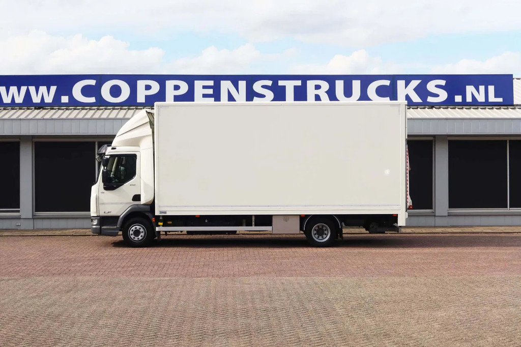 DAF LF 210 Bakwagen+ Dhollandia 1500 kg 12