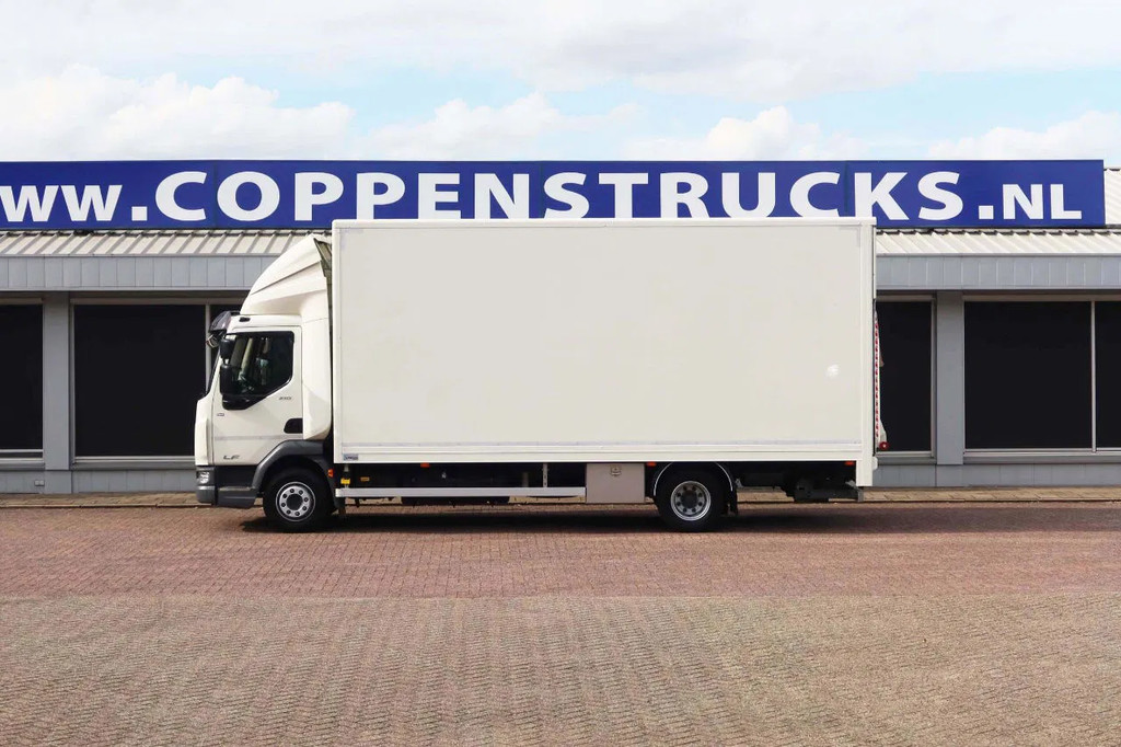 DAF LF 210 Bakwagen+ Dhollandia 1500 kg 12