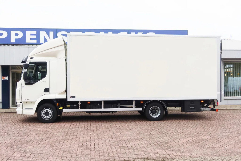 DAF LF 210 Bakwagen+ Dhollandia 1500 kg Comfort cabine 16