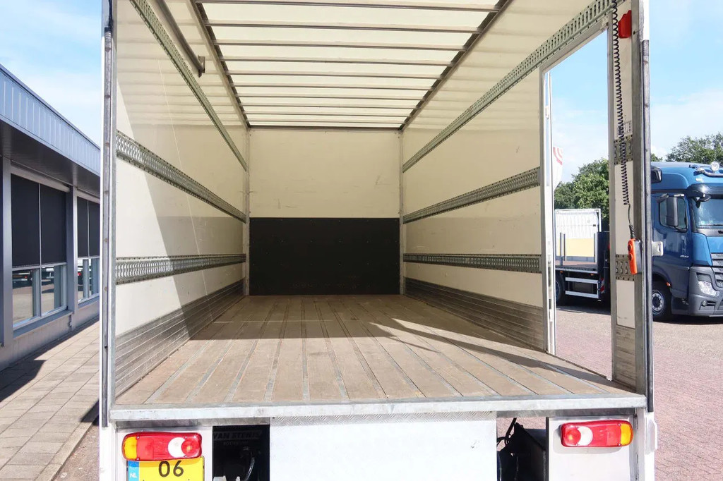 DAF LF 210 FA Bakwagen + Dhollandia 2000 kg klep extra accu set, 3x bindrail + stang. 15