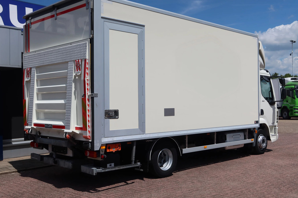 DAF LF 210 LF210 FA Bakwagen + Dhollandia 1500 kg 9
