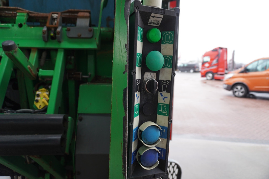 DAF LF 220 FAG Terberg Vuilniswagen achterlader Euro6 10