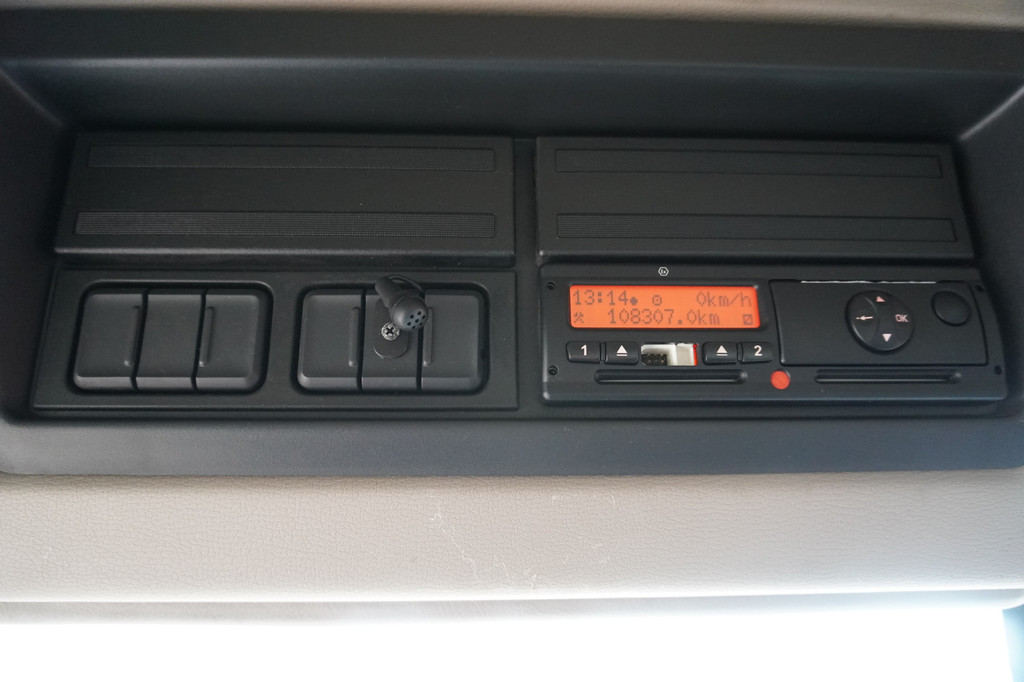 DAF LF 220 FAG Terberg Vuilniswagen achterlader Euro6 19