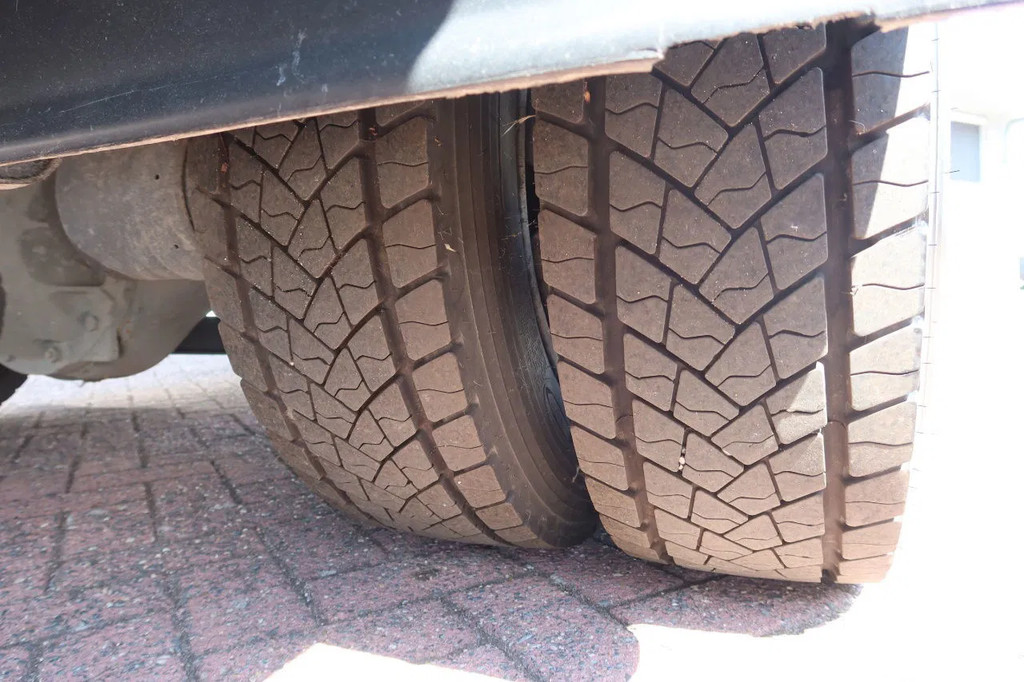 DAF LF 230 Bak+Klep Dhollandia 1500 kg Euro 6 17