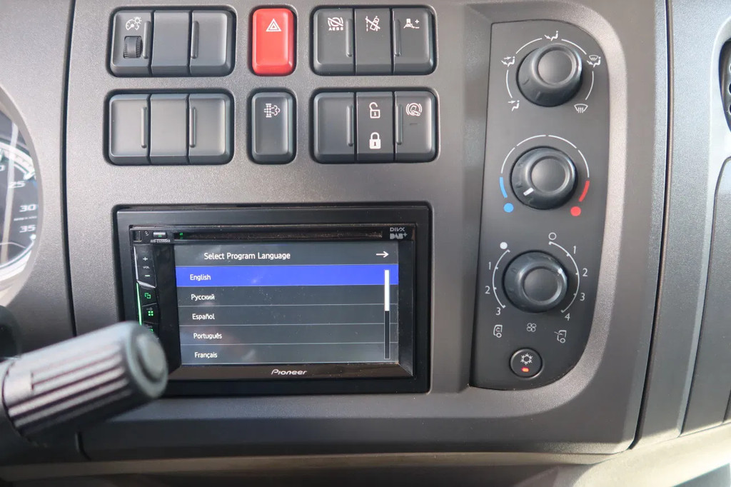 DAF LF 230 Bak+Klep Dhollandia 1500 kg Euro 6 18