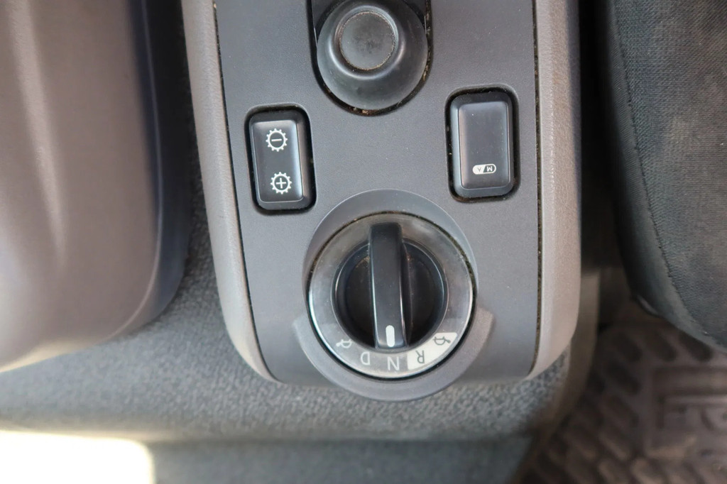 DAF LF 230 Bak+Klep Dhollandia 1500 kg Euro 6 7