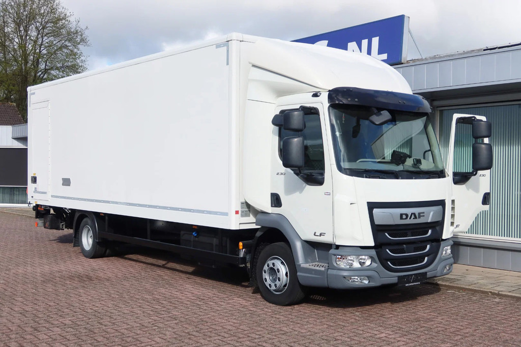DAF LF 230 FA Bak+ Dhollandia klep 1500 KG 6 cilinder, nieuwe type 2 tacho 9