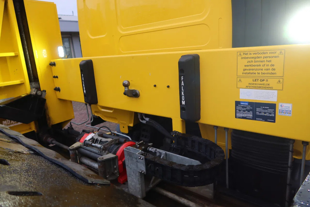DAF LF 230 FA Recovery ,Takelwagen, Falkom syteem + Lier/Winch, 3 Lader, 4 persoons. 18