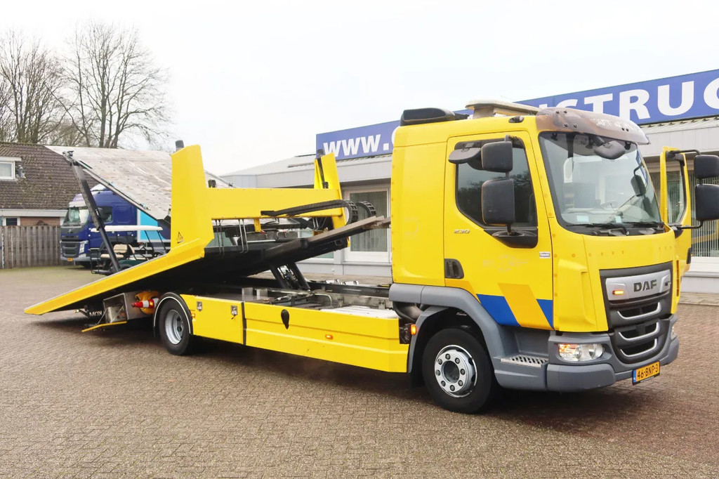 DAF LF 230 FA Recovery ,Takelwagen, Falkom syteem + Lier/Winch, 3 Lader, 4 persoons. 19