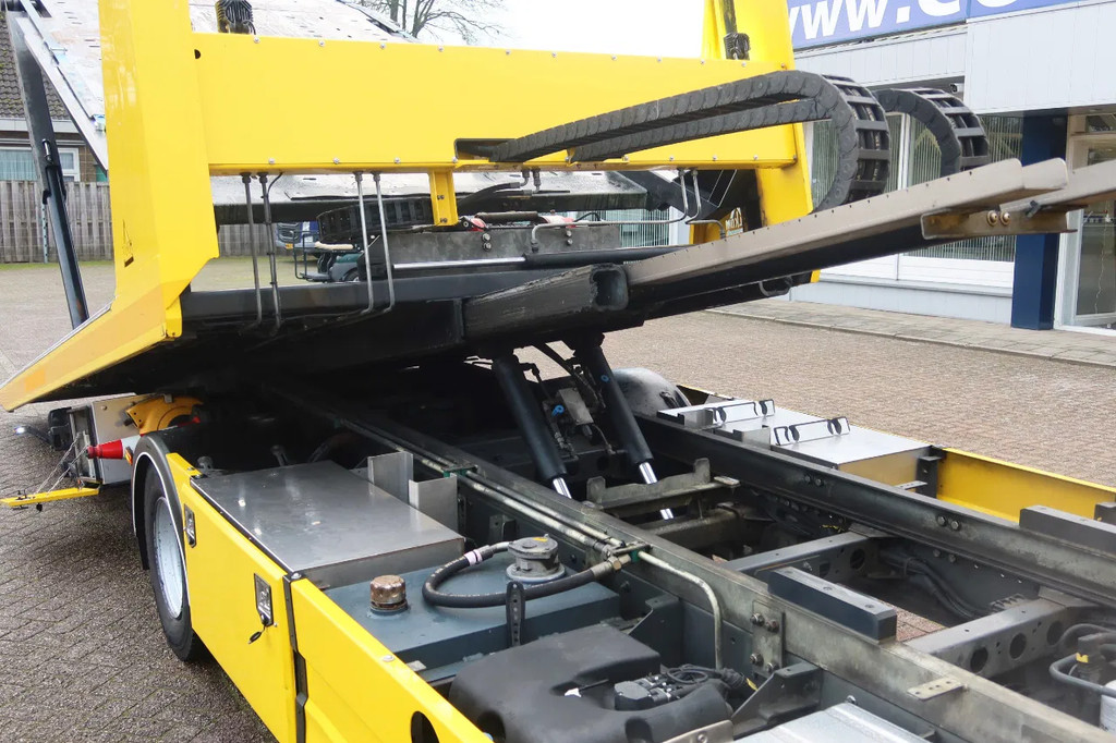 DAF LF 230 FA Recovery ,Takelwagen, Falkom syteem + Lier/Winch, 3 Lader, 4 persoons. 21
