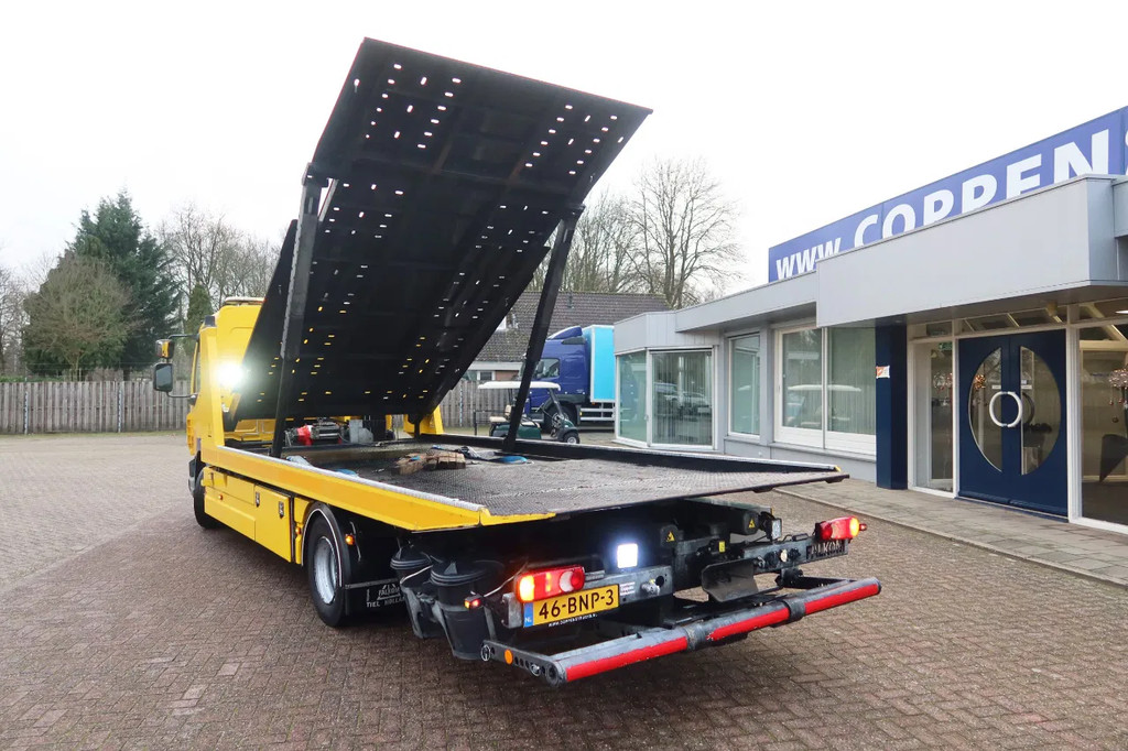 DAF LF 230 FA Recovery ,Takelwagen, Falkom syteem + Lier/Winch, 3 Lader, 4 persoons. 3