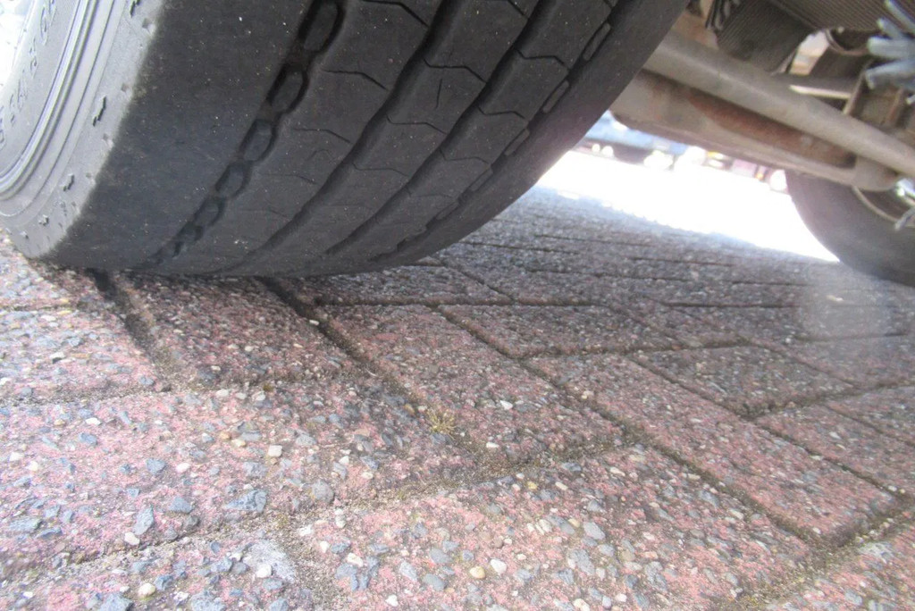 DAF LF 250 250 bak + klep + schuifzeil E6 17