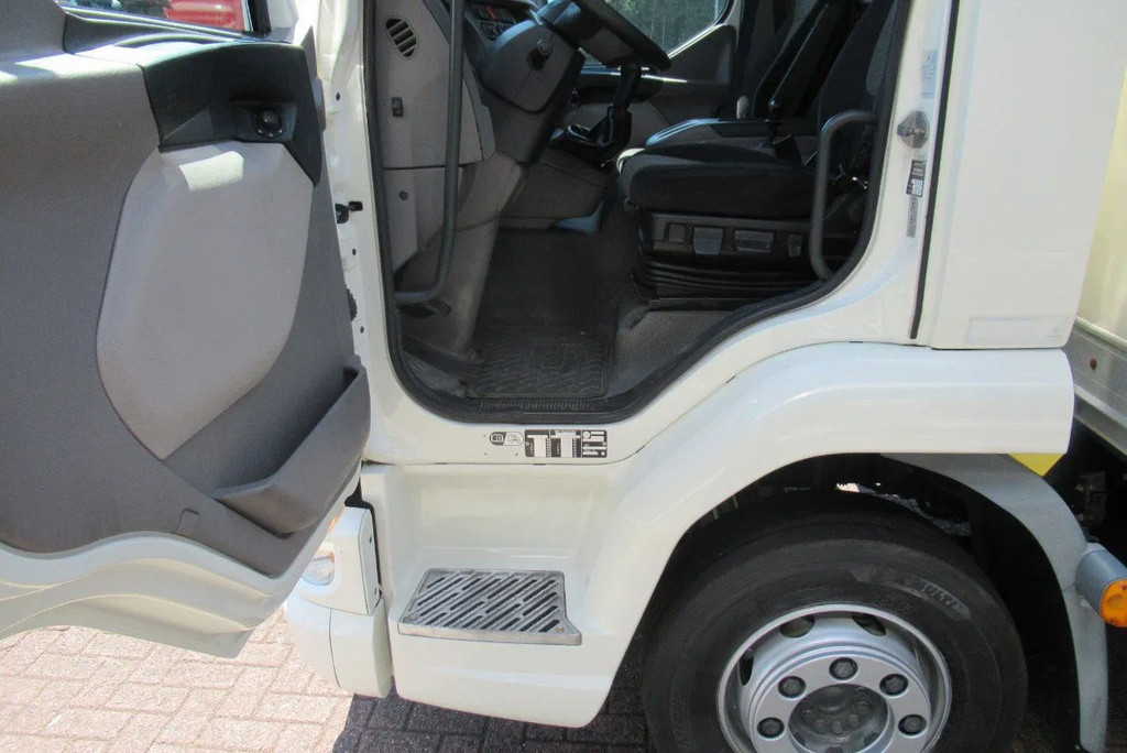 DAF LF 250 250 bak + klep + schuifzeil E6 8