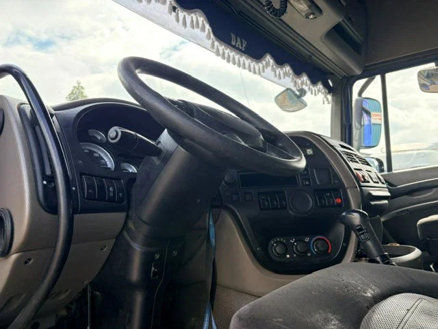DAF XF 105.460 ATE SPACECAB 4x2 (EURO 5 / ZF12 MANUAL GEARBOX / P.T.O. / HYDRAULIC KIT / AIRCONDITIONING / ETC.) 10