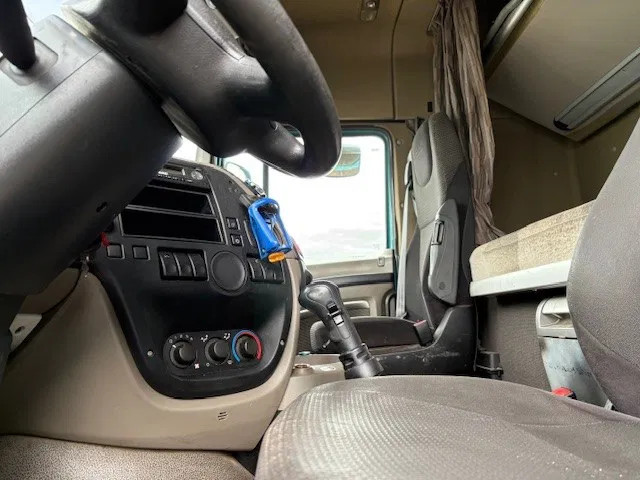 DAF XF 105.460 ATE SPACECAB (EURO 5 / ZF MANUAL GEARBOX / P.T.O. / AIRCONDITIONING / FRIDGE UNDER BED / ETC.) 10