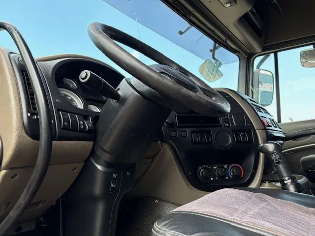 DAF XF 105.460 SPACECAB (ZF16 MANUAL GEARBOX / MX-BRAKE / 870+430 LITER TANK / FRIDGE / AIRCONDITIONING) 7