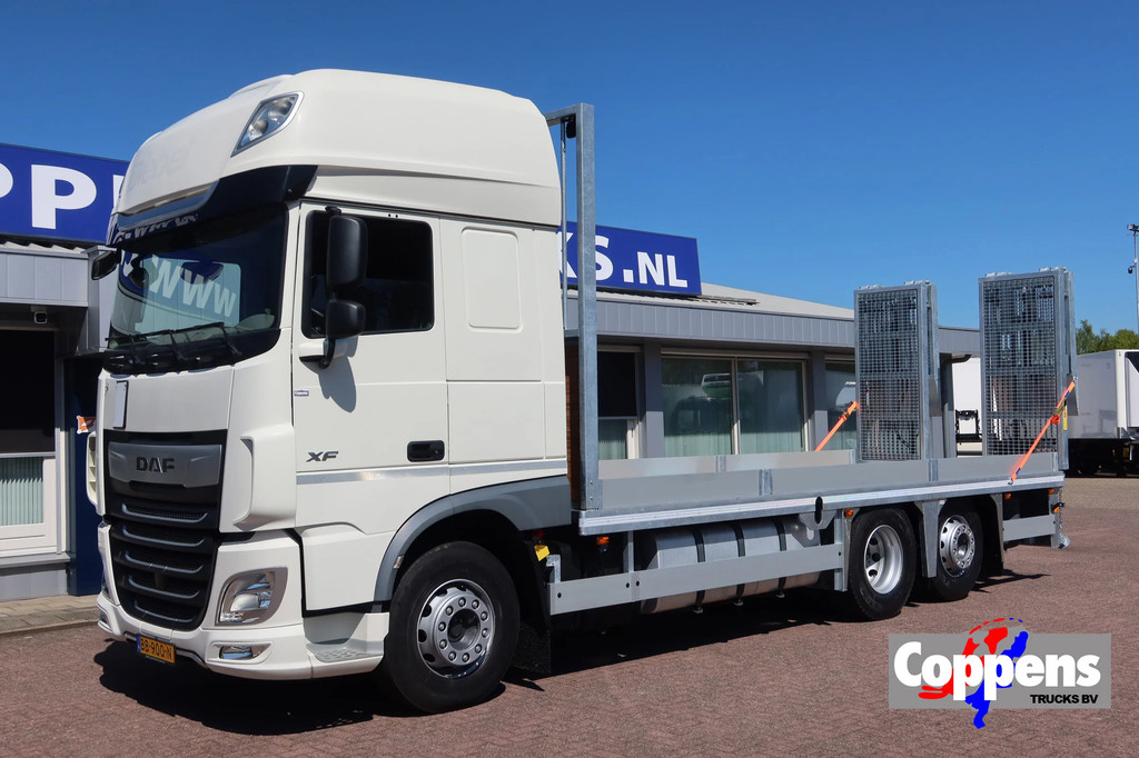 DAF XF 450 106 XF 450 6x2 Oprijwagen/Machine transport