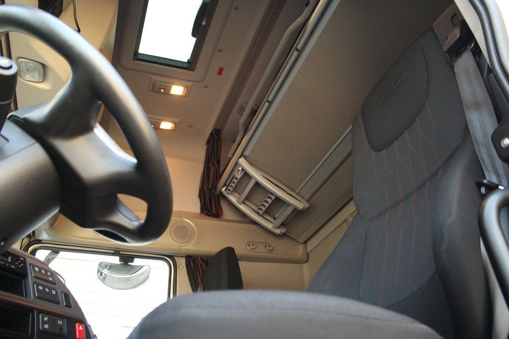 DAF XF 530 FTR 6x2 Euro6 530pk | Automaat | Dakspoiler | Dakraam | Liftas | Lease 1022,- p/m 21