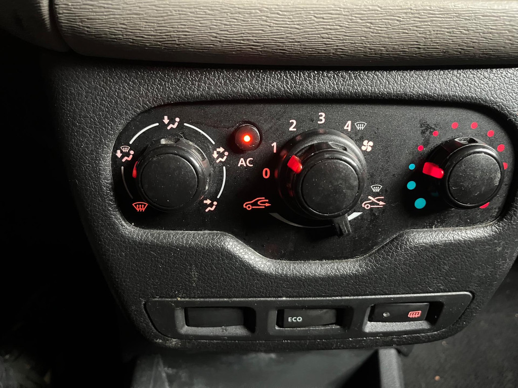 Dacia Dokker 1.5 dCi 90pk Ambiance, Airco, Schuifdeur, Trekhaak, Grijs Metallic 19