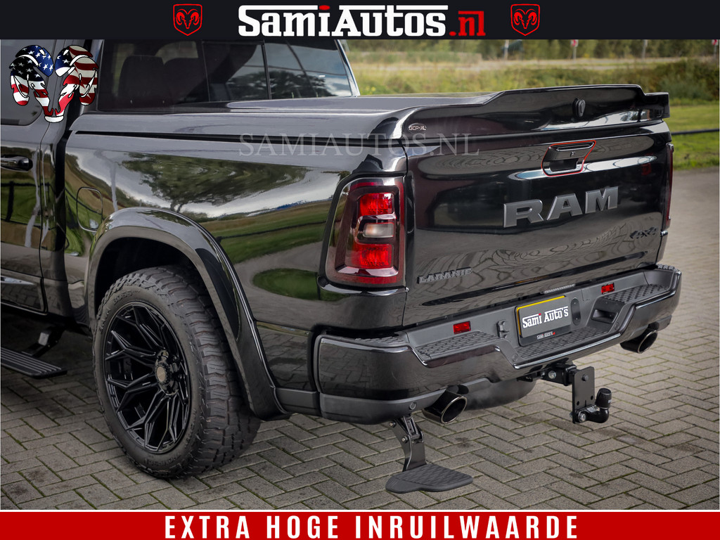 Dodge RAM 1500 Night Premium | Full Option | De Meest Luxe Pick-Up in zijn Klasse | Comfortabele Dubbele Cabine met Royale 5 Zitplaatsen | BPM vrij | Nu Leverbaar uit Voorraad | Voorraad Nr 2200 - 0886 19