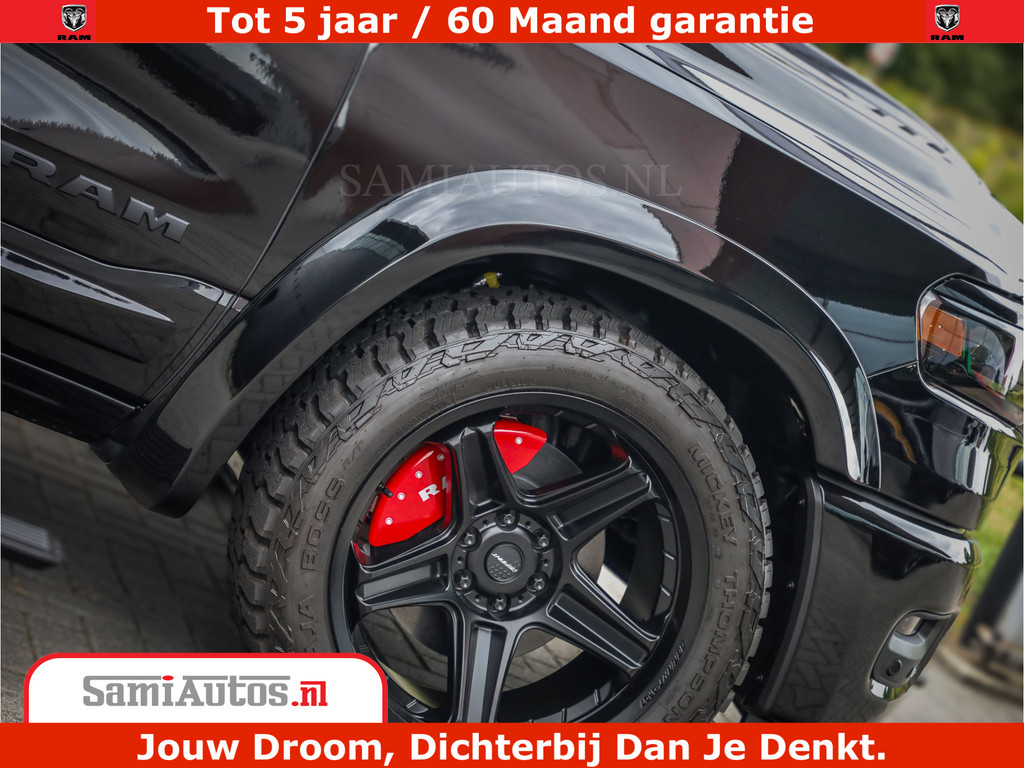 Dodge RAM 1500 Night Premium | Full Option | De Meest Luxe Pick-Up in zijn Klasse | Comfortabele Dubbele Cabine met Royale 5 Zitplaatsen | BPM vrij | Nu Leverbaar uit Voorraad | Voorraad Nr 2200 - 0886 8
