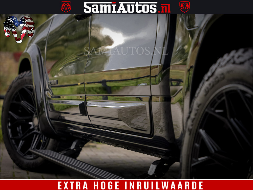 Dodge RAM 1500 Night Premium | Full Option | De Meest Luxe Pick-Up in zijn Klasse | Comfortabele Dubbele Cabine met Royale 5 Zitplaatsen | BPM vrij | Nu Leverbaar uit Voorraad | Voorraad Nr 2200 - 0886 9