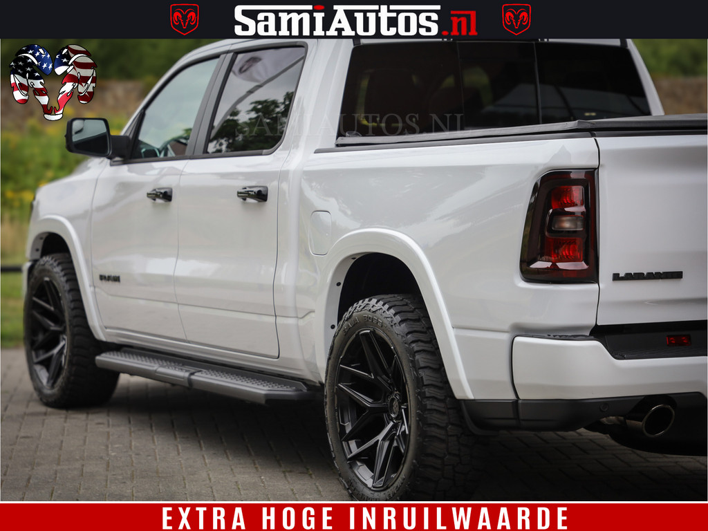 Dodge RAM 1500 Night Premium | Full Option | De Meest Luxe Pick-Up in zijn Klasse | Comfortabele Dubbele Cabine met Royale 5 Zitplaatsen | BPM vrij | Nu Leverbaar uit Voorraad | Voorraad Nr 2230 - 8765 8