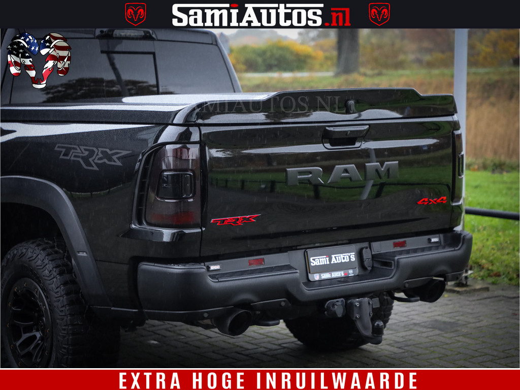Dodge RAM 1500 TRX 702 PK 6.2 V8 | RED LINE | HELLCAT | RODE STIKSELS | BOM VOL | 4x4 Crew Cab | DUBBELE CABINE DC | 5 PERSOONS | DIAMOND BLACK PEARL | EERSTE EIGENAAR | TOP STAAT | 14